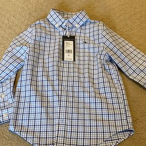 Vineyard Vines Boys button down shirt size 4T.